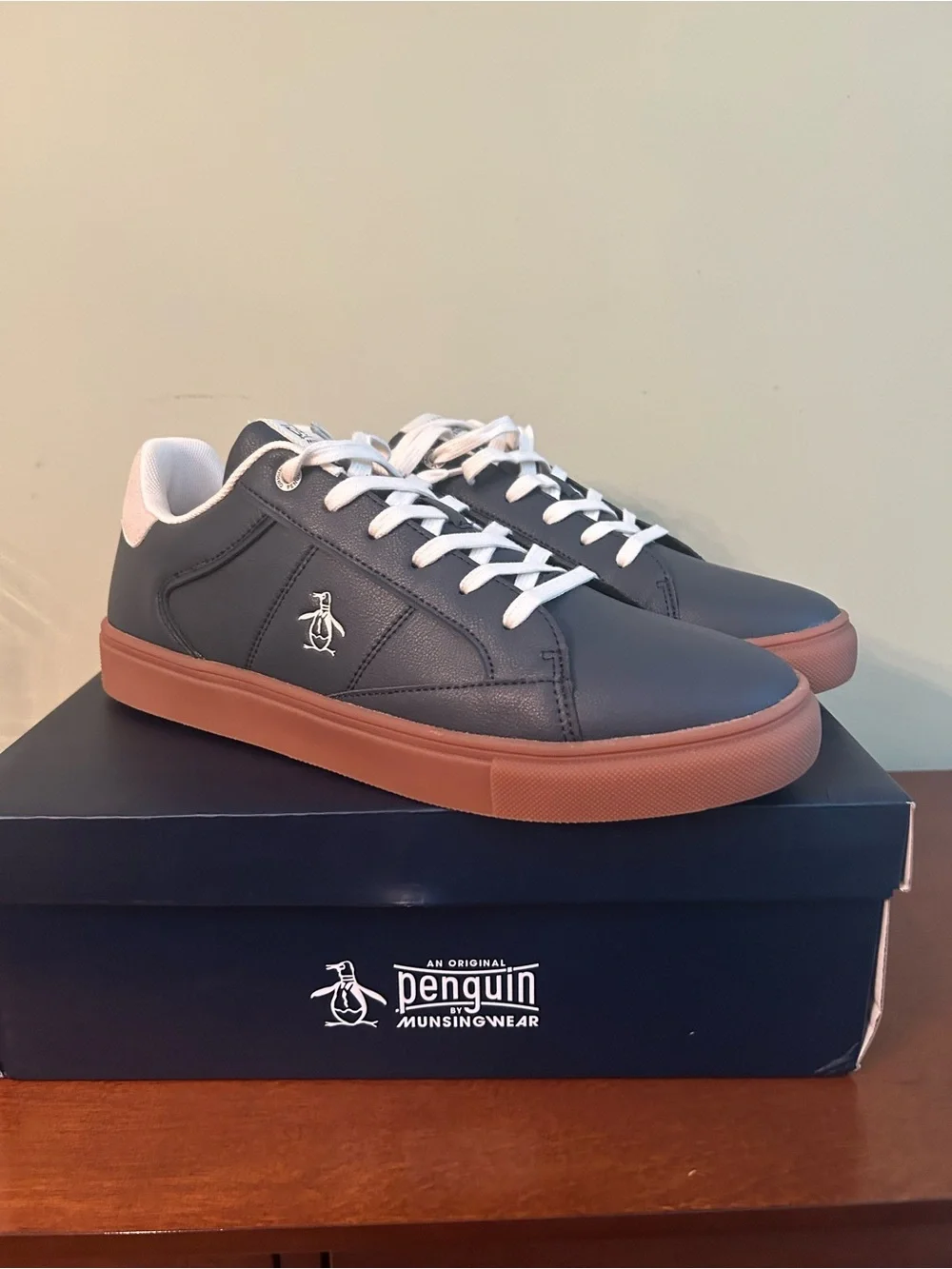 NWT Original Penguin Garret Sneaker - Navy Leather